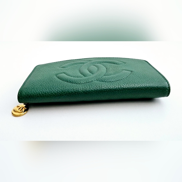 Chanel Green Caviar Vintage Small Flap Wallet - Picture 3 of 14
